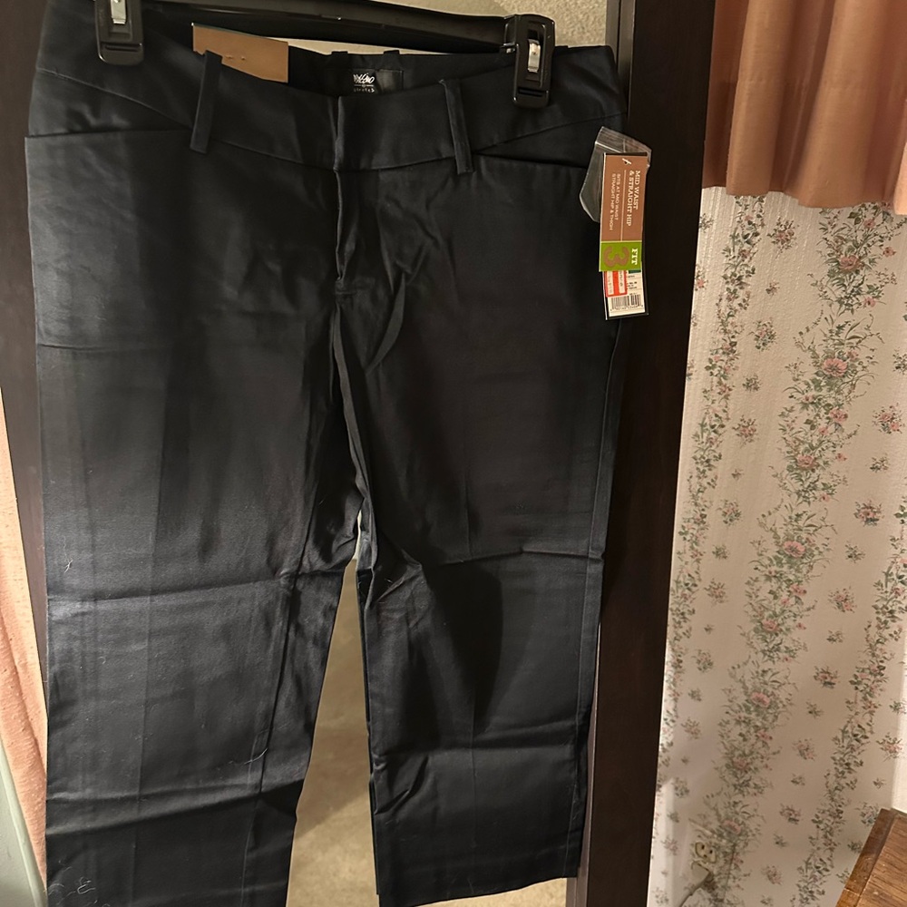 Mossimo Black Dress Capri’s
